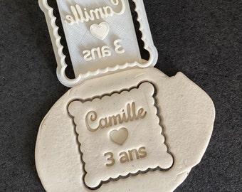 Personalized square fluted cookie cutter First name and age