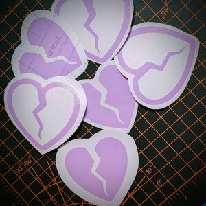 Calcomanías de vinilo CORAZONES ROTOS, paquete de 6–2.3"