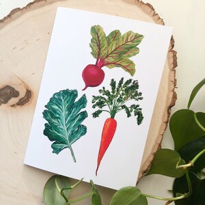 Carte vierge de légumes | Art par Anya Toelle | | de feuilles de carotte, de betterave et de chou frisé | jardinier Récolter