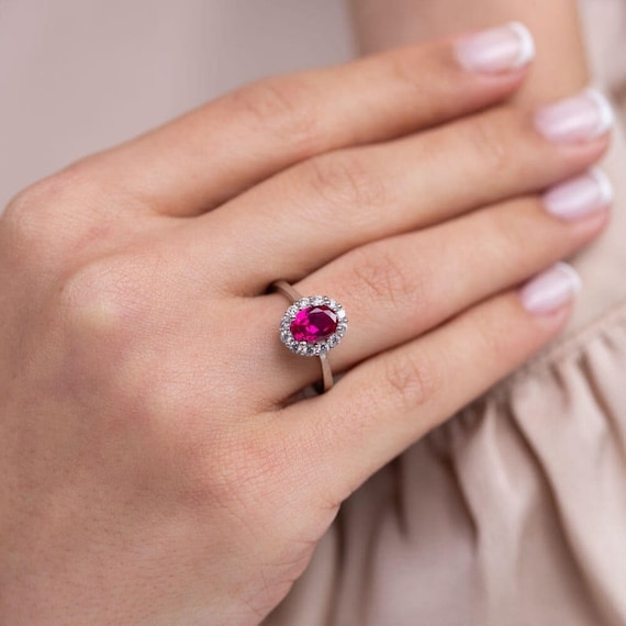 Are pink engagement rings childish? : r/EngagementRings