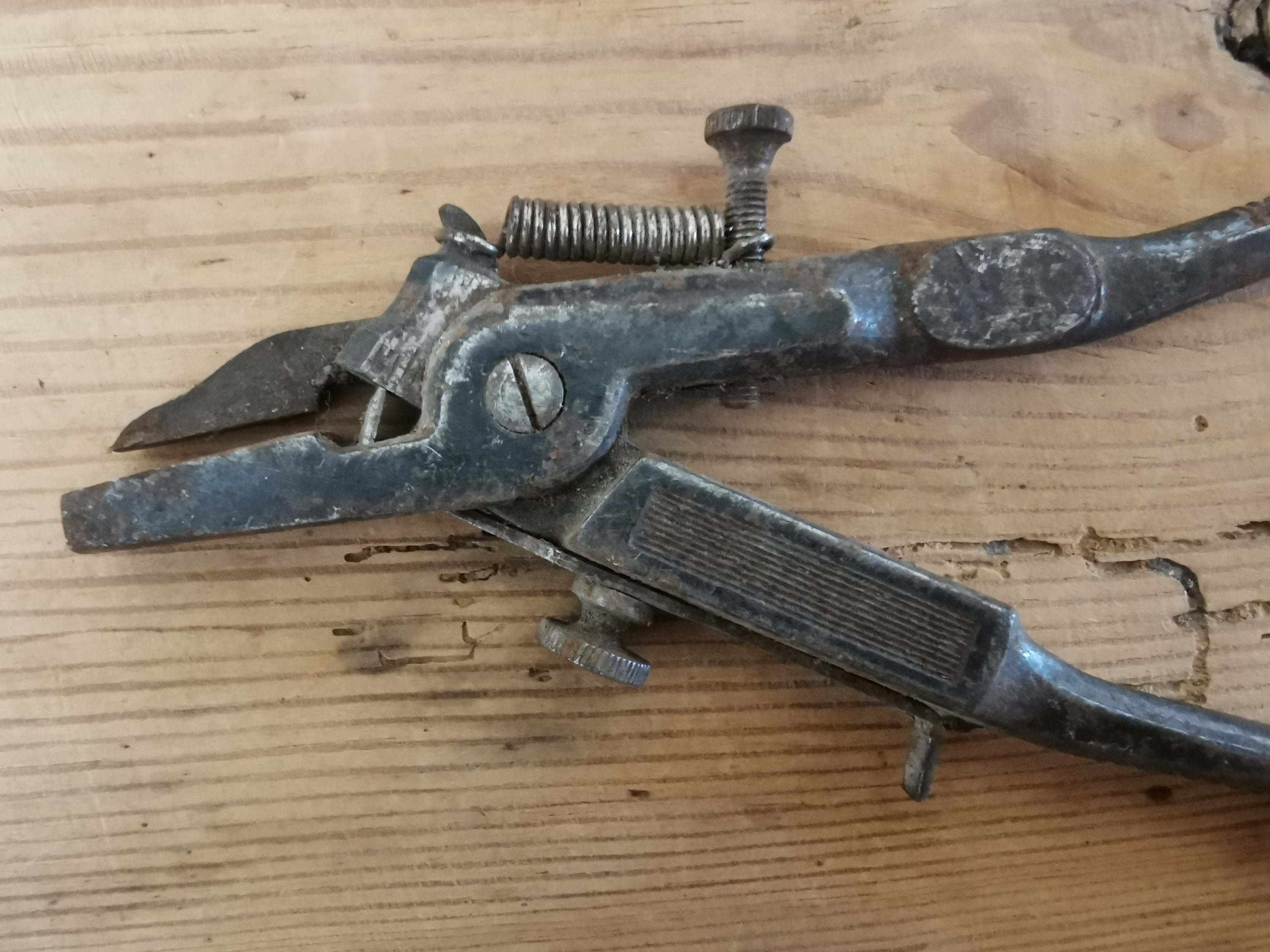 Saw tooth setter old setting tool hand saw pliers Etsy