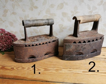 Plancha de carbón antigua, plancha decorativa