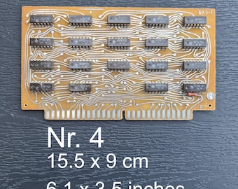 Placa de circuito impresso vintage autêntica para arte cyberpunk