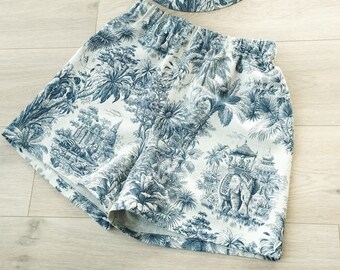 Short fait main taille haute en coton imprimé toile de Jouy bleu marine sur mesure