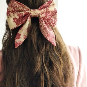 Hair jewel bow barrette in red toile de Jouy image 2