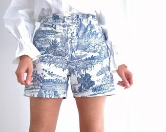 Short fait main taille haute en coton imprimé toile de Jouy bleu marine sur mesure