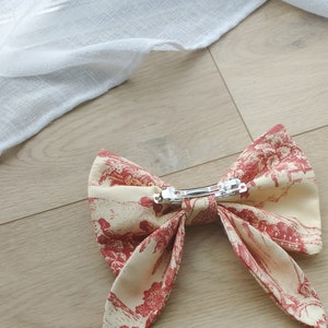 Hair jewel bow barrette in red toile de Jouy image 4