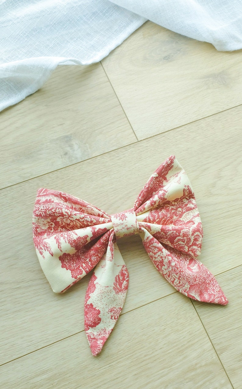 Hair jewel bow barrette in red toile de Jouy image 3