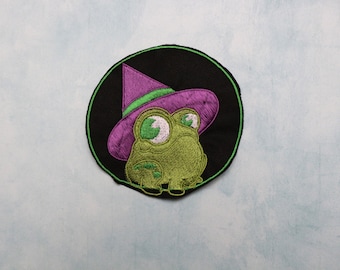 Halloween witch or wizard frog, magical frog, cute froggy, halloween inspired, iron on patch, decorative patch, UK made