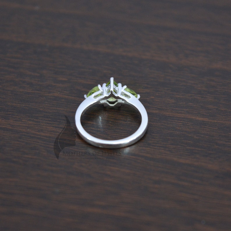 Natural Peridot Ring Green Gemstone Ring Sterling Silver Ring Pear Shape Green Peridot Gemstone Silver Ring Vintage Gift Ring For Her