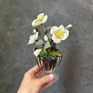 White faux flowers with glass bowl,Flower arrangements,Table centerpiece,Home decor gift,Coffee table decor,Shelf decor,Artificial flowers