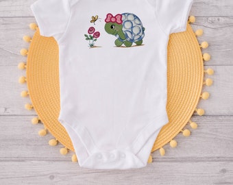 Sweet turtle embrodered bodysuit for Baby. Newborn Baby Gifts, Welcome Home baby Gifts