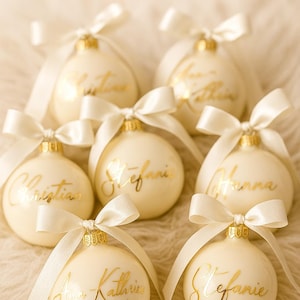 6 cm  Glas Weihnachtskugel personalisiert, Christbaumkugel,  Weihnachtsschmuck Glaskugel,   6cm verschiedene  Farben