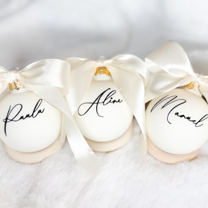 Hochwertige 6 cm  Glas Weihnachtskugel personalisiert,  mit Namen, in vielen Farben. Christbaumkugel, Personalisiertes Geschenk Ornamtens