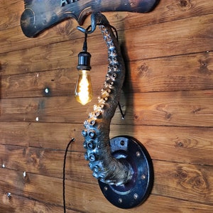 Tentacle Lamp - Unique MetalChrome Lighting, Artistic Octopus Design, Perfect for Home Decor or Quirky Gift