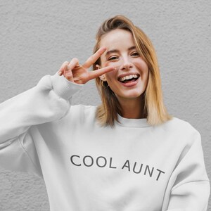 cool aunt shirt, first aunt&#39;s gift, aunt sweatshirt, custom t shirt, gift family, matching family aunt, personalized gifts