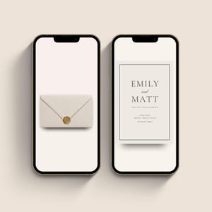 Op de afbeelding: Twee smartphones met trouwkaarten. Het linkerscherm toont een crèmekleurige envelop met een gouden waszegel. Het rechterscherm toont een uitnodiging met de tekst EMILY and MATT ARE GETTING MARRIED JUNE FIRST TWENTY TWENTY SEVEN.