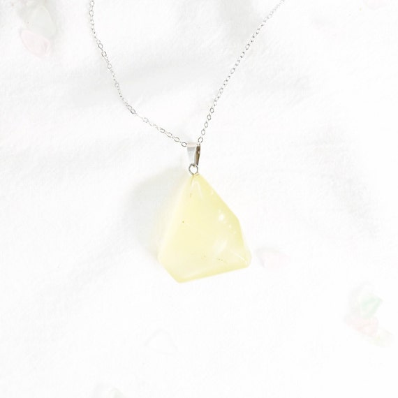 Lemon Quartz Raw Crystal Stone Necklace Lemon Quartz Raw Crystal