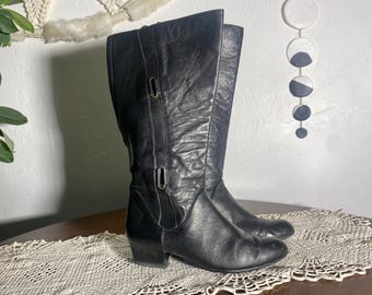 Vintage black leather boots from Italy, mid calf comfy woman’s heels, size 36