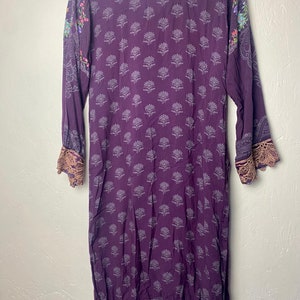 Vintage purple tunic shirt beaded shirt embroidered , extended slit Indian shirt, long sleeve abstract print lightweight dress, size S zdjęcie 8