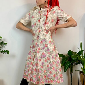 80’s ombre flower pleated Dress, Shirt Dress, panelled skirt, stylish design, size 40 M/L
