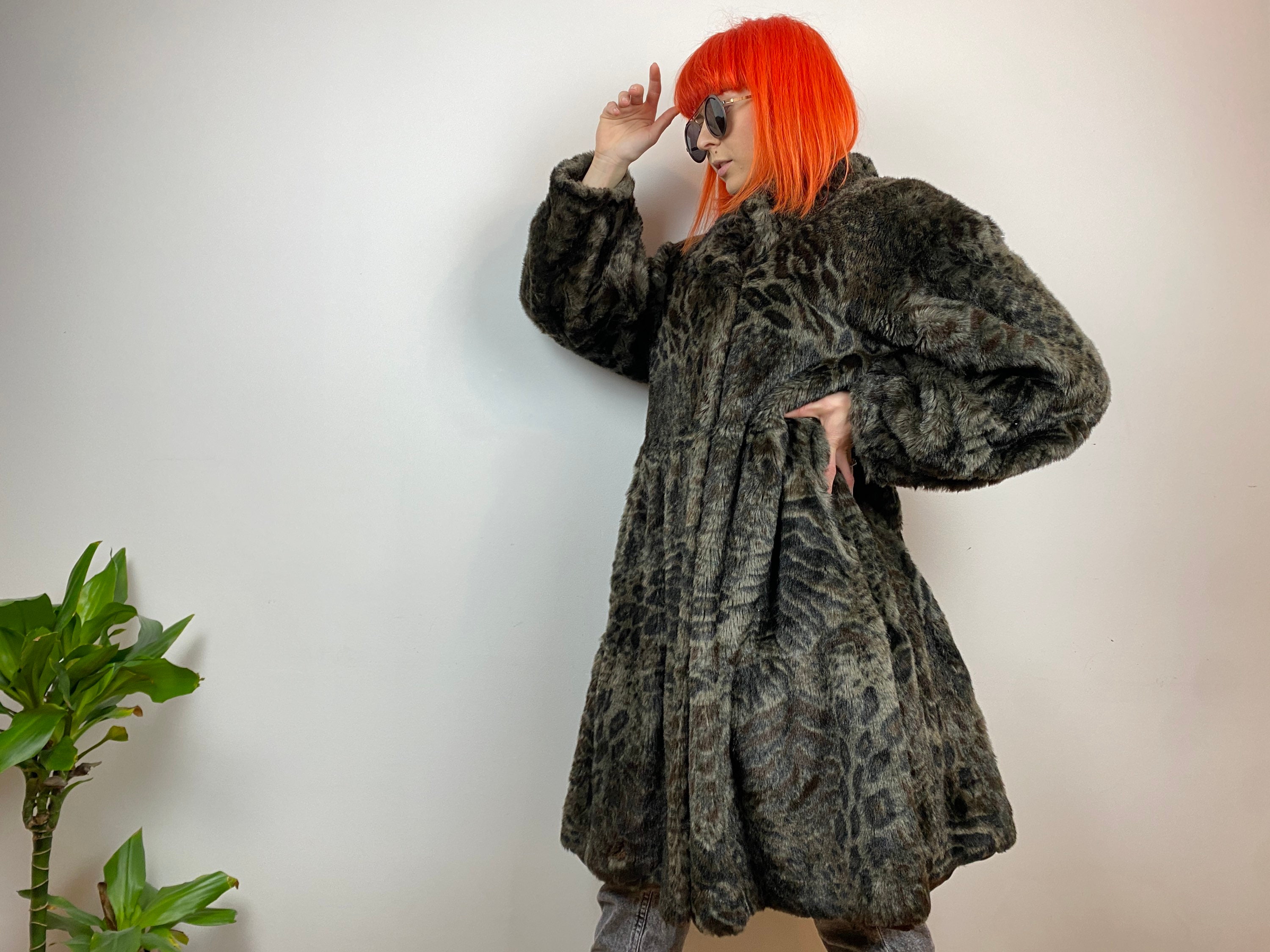 Exotic Balloon-sleeve Coat From JEAN 