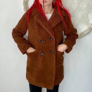 Vegan fur teddy Bear coat vintage, overcoat, Warm coat, faux fur coat, warm brown, relaxed fit collared , size UK12, 40, US8
