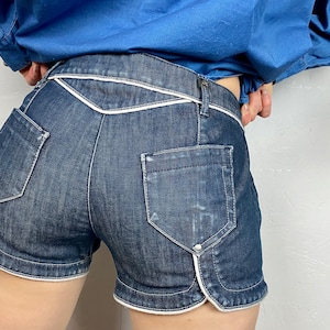 Vintage GUESS Denim Shorts: Low Waist, White Trim, Size 28