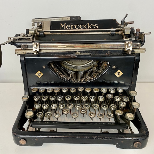Rare 20’s MERCEDES typewriter,  heavy vintage writing machine, great display object, rustic, needs maintenance and cleaning for use