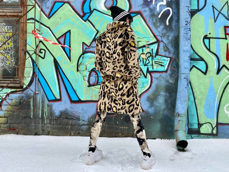 overcoat Retro style faux Fur Animal Print Coat Long coat Warm coat Vegan fur coat fitted Black beige size S-M Hipster Boho