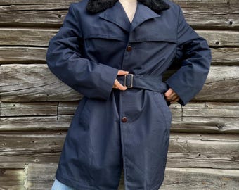 Vintage Navy Quilted Trench Coat | Faux Fur Collar, Belted Military Style (Size 56)