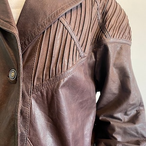 Brown vintage leather Jacket with artistic shoulders MONTES LEATHER WEAR, 80’s street style, leather art, padded , size D46