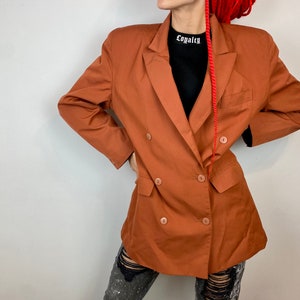 Double breasted brown Blazer from MIAMI VICE, camel warm brown, soft light jacket from late 70’s , statement shoulder, size 40