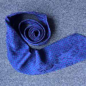 Holographic roses vintage 100% silk necktie, Adult Neck tie, Retro tie, Blue Men’s Tie