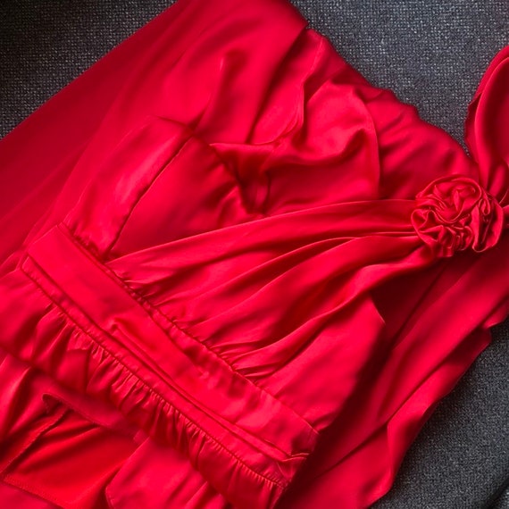 Satin long red dress one shoulder rose