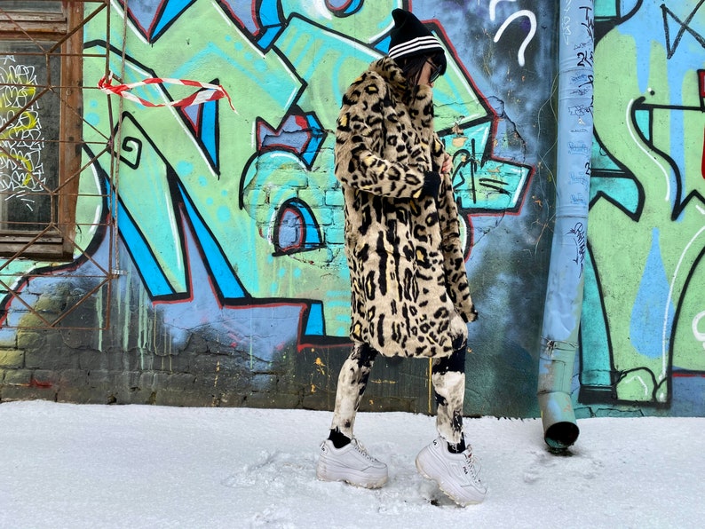 overcoat Retro style faux Fur Animal Print Coat Long coat Warm coat Vegan fur coat fitted Black beige size S-M Hipster Boho