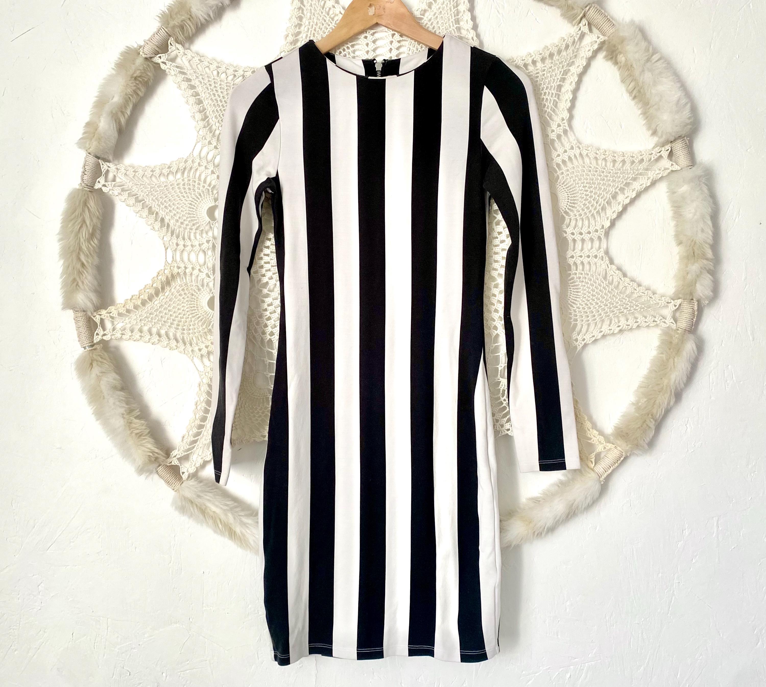 black and white striped long sleeve bodycon dress SHEIN EZwear Women's Black And White Striped Long Sleeve Bodycon Midi Dress, Fall/Winter