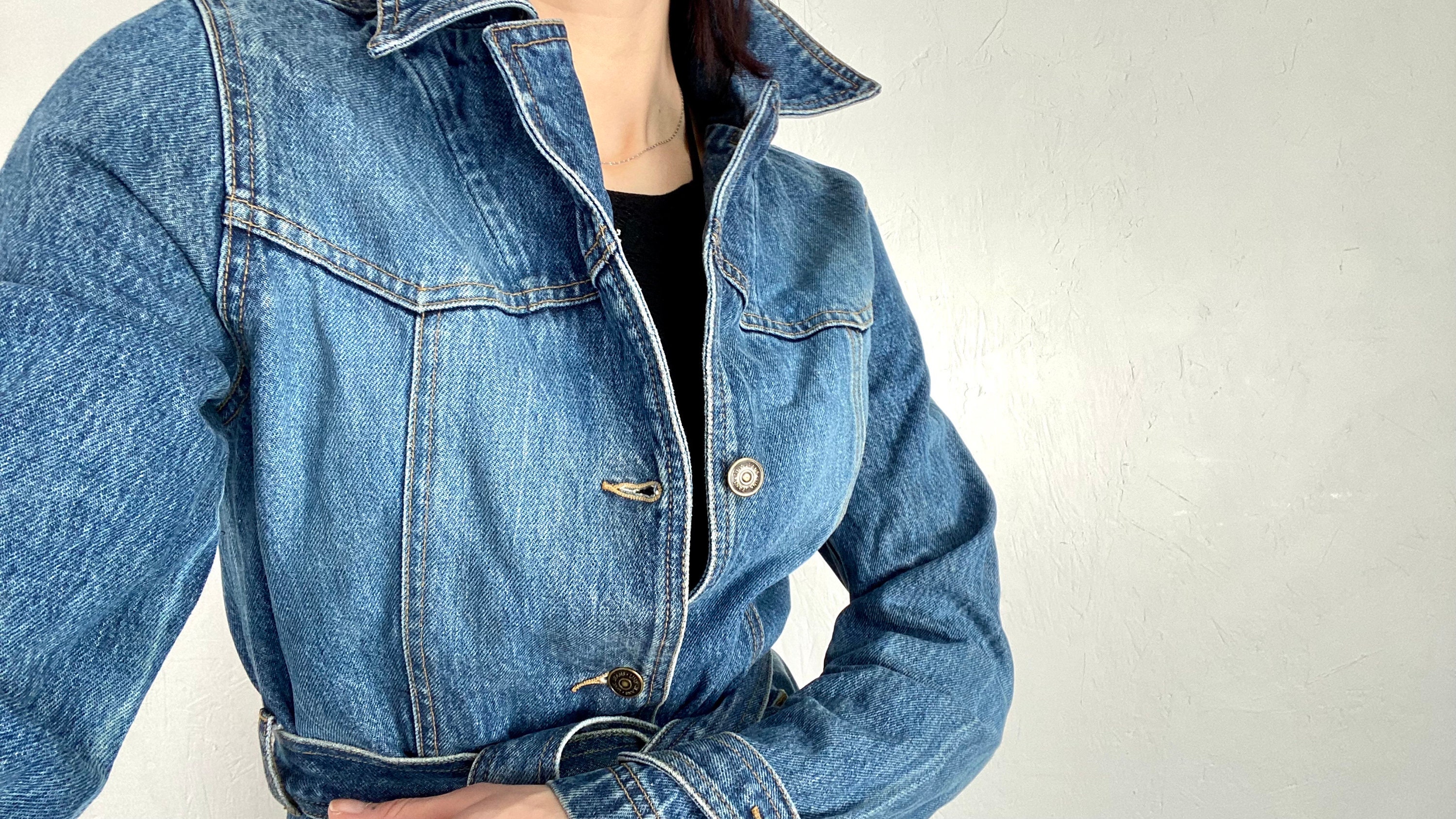 Oversized Loose Fit Patches Zippers Black and Blue Streetwear Designer  Spliced Jean Jackets for Ladies - China Denim Jacket and Streetwear Jackets  price