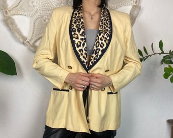 Vintage yellow blazer jacket with animal print lining from Danny&Nicole New York, size 12, M