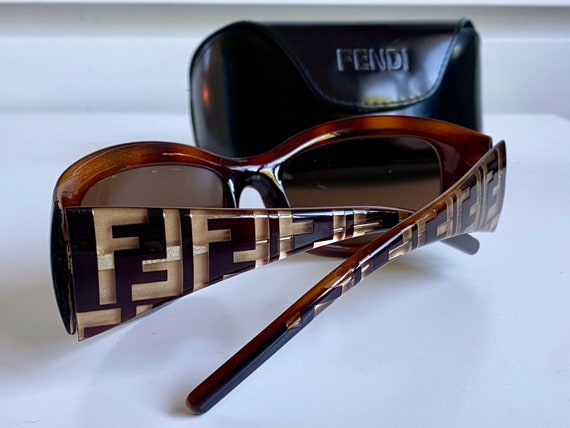 【vintage】 90s FENDI 金貨ロゴ FS299 サングラス 激レア 0201 ファッション 激レア 90s FENDI 金貨ロゴ FS299 サングラス