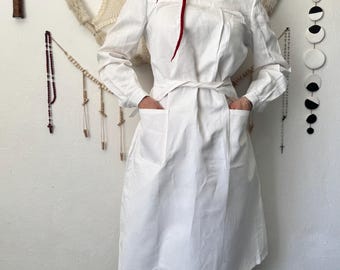 Antique 1920s White Sturdy Cotton Doctor Vintage Memorial Lab Coat main image 1