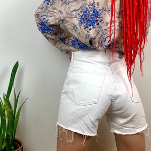 White high waist shorts from CODY LIBERTO button up high shorts, 90’s pocket short, denim short, booty short, hot pants sexy bottom, size S