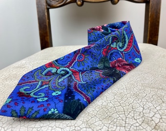 vintage abstract necktie, Men’s Neck tie, blue purple polyester , Artistic floral , beautiful men accessory , 126 cm length, 9cm width