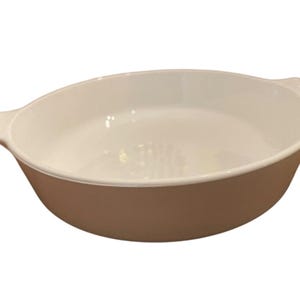 Vintage Corning Ware 8.5&quot; Baking Dish Made in USA P-708.1/2-B No Lid White