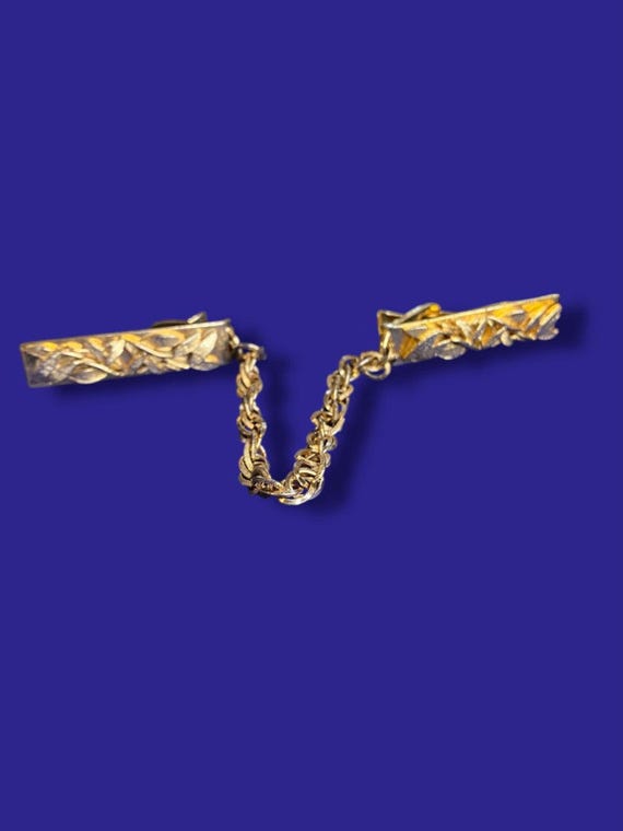 Vintage Goldtone Sweater Clip Bar Clips Vine Design Chain