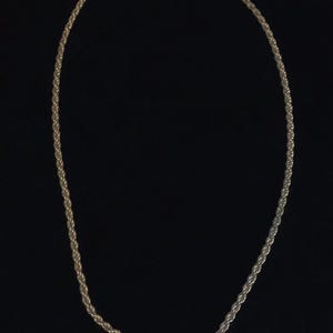 Vintage Goldtone 25 Inch Twist Chain Necklace Spring Clasp