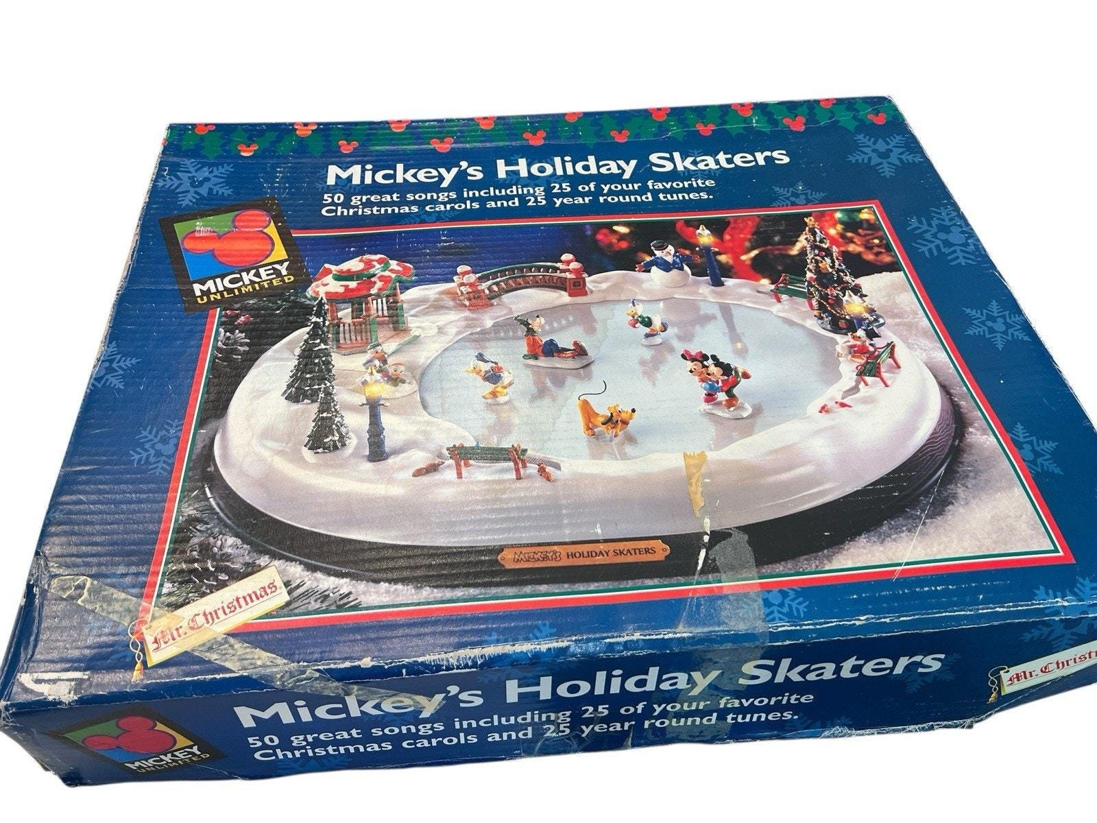 ディズニー　Mickey’s Holiday Skaters Disney MR. CHRISTMAS Mickeys Holiday Skaters Ice Skating