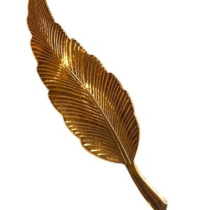 Goldtone Feather Textured Brooch Pin Vintage 2.25 Inch