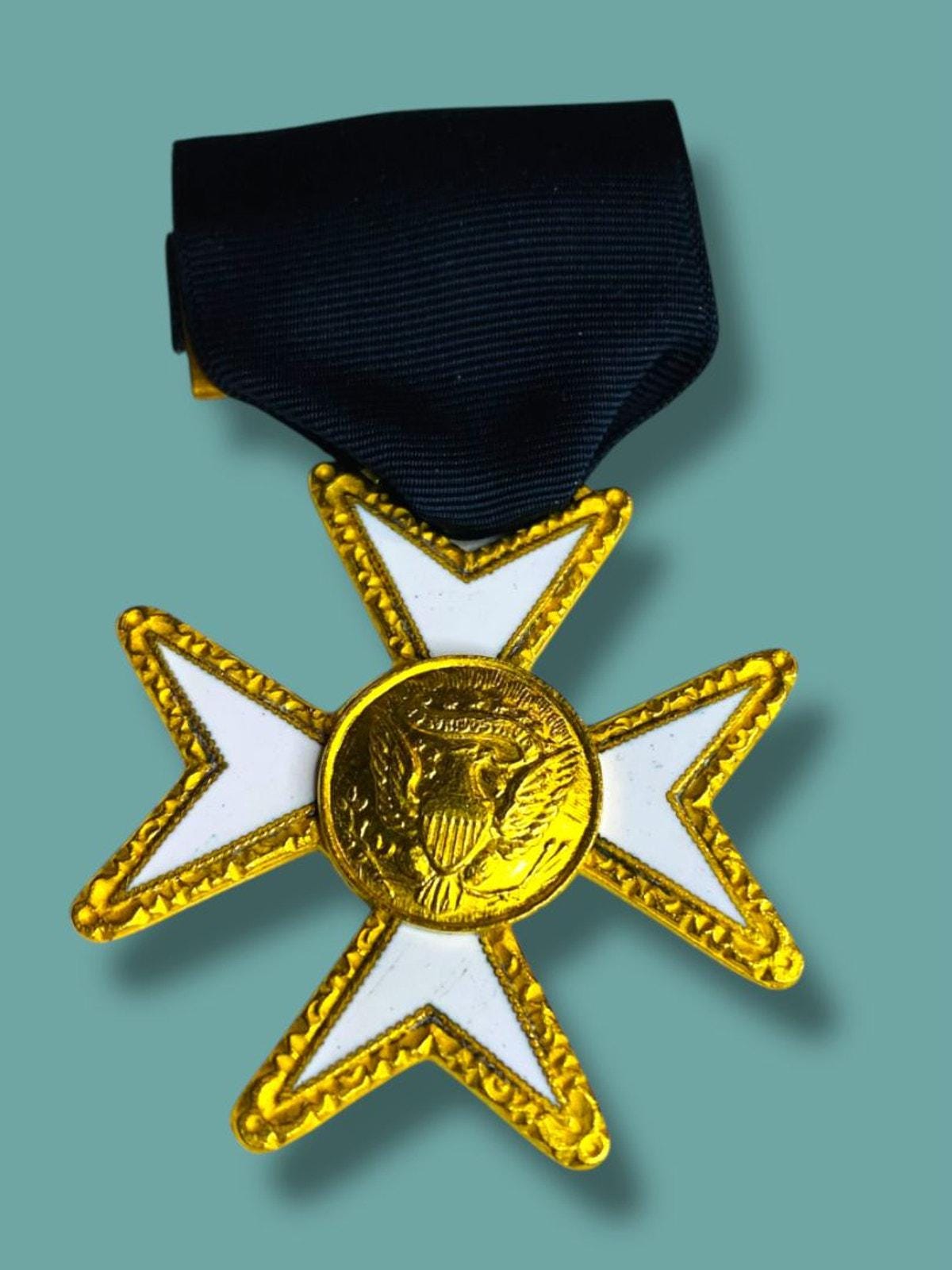 希少 ハッセルブラッド ゴールド 引き蓋 MILLENNIUM Vintage Widows Medal Masons Virginia Masonic White Enamel Maltese