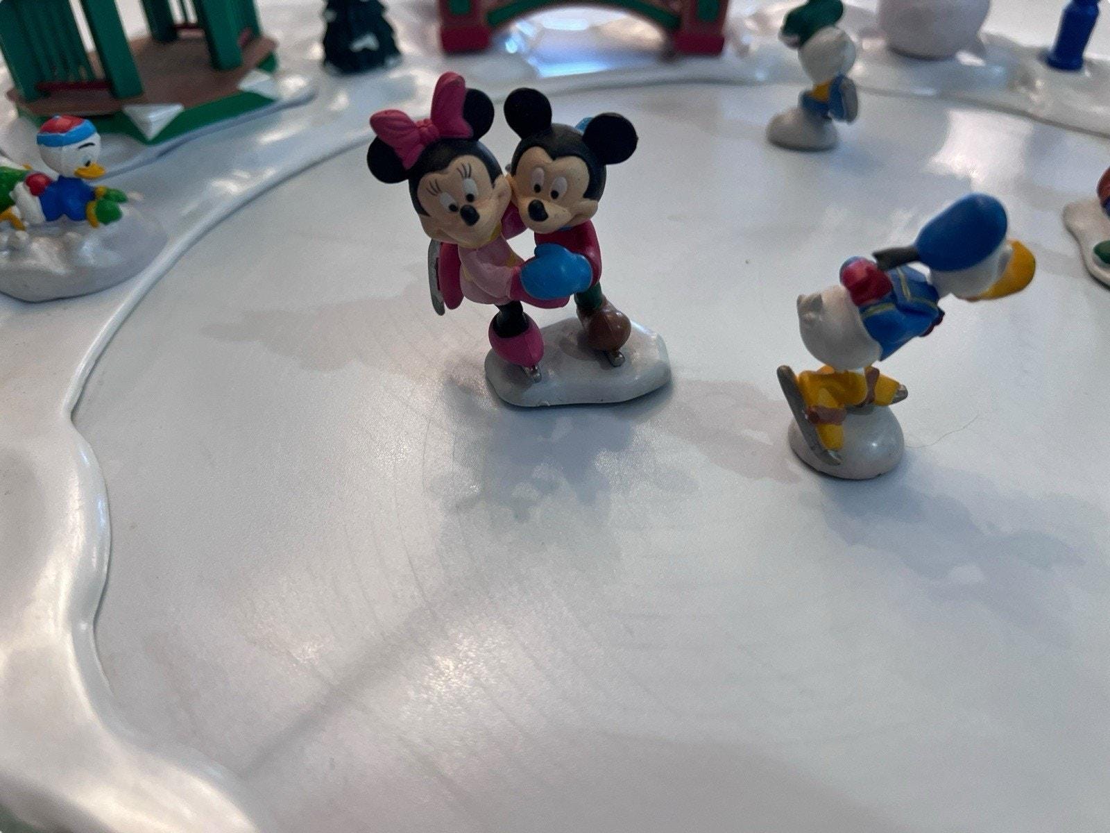 Disney MR. CHRISTMAS Mickeys Holiday Skaters Ice Skating